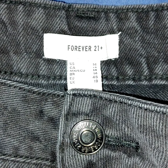 Bundle Of Women's Plus Size Bottoms Size 14 - Picture 13 of 16